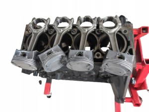 Tłok Opel Astra,Vectra,Zafira 1.8 16V Z18XER